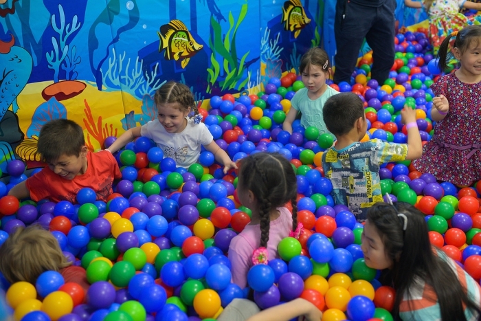 Год добра: в торговом комплексе «Столичный» открылась детская игровая зона