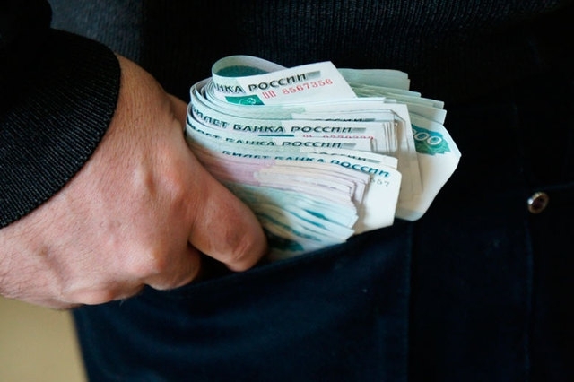 Предприниматель в Якутске присвоил деньги контрагентов