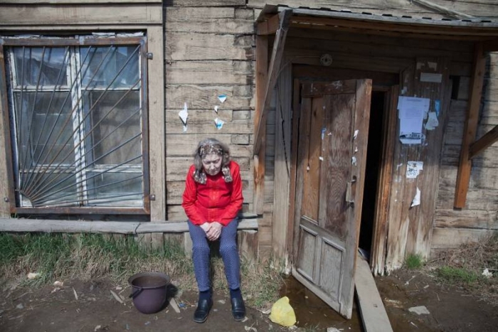 89-летняя ветеран тыла живет в утопающем доме от которого отказалась управляющая компания