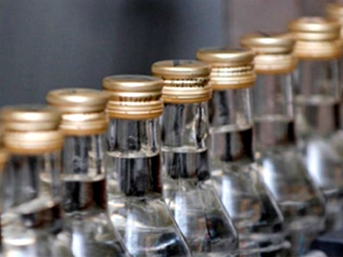 В Якутске сотрудники УФСБ  изъяли 20 тысяч бутылок контрафактного алкоголя