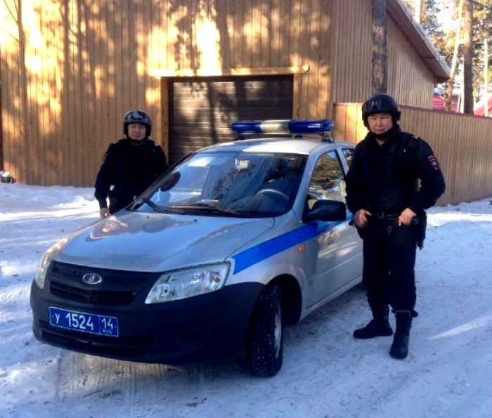 В Якутске росгвардейцы задержали преступника, пытавшегося изнасиловать женщину