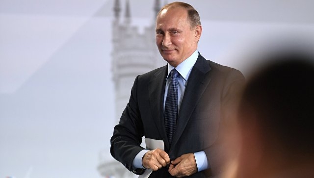 Путин: когда придет время, выйду на пенсию, пока я - действующий президент