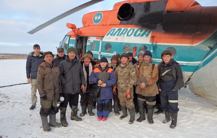 Спасатели эвакуировали 11 охотников в Оленекском улусе