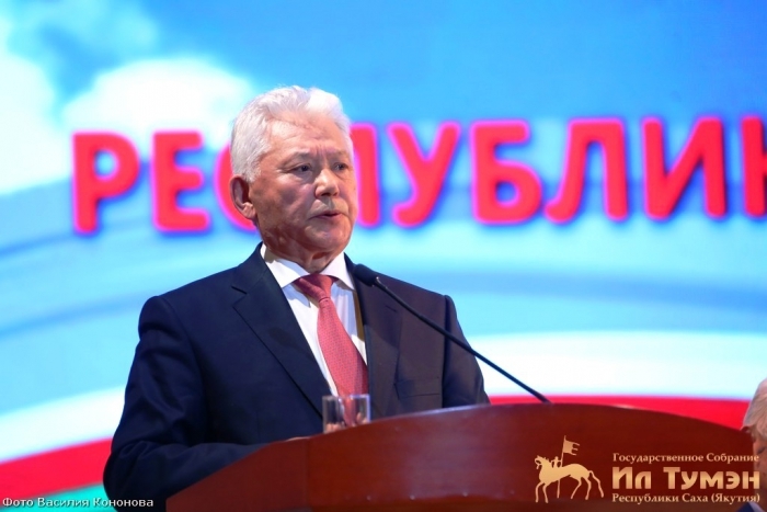 Михаил Николаев назначен Государственным советником Якутии