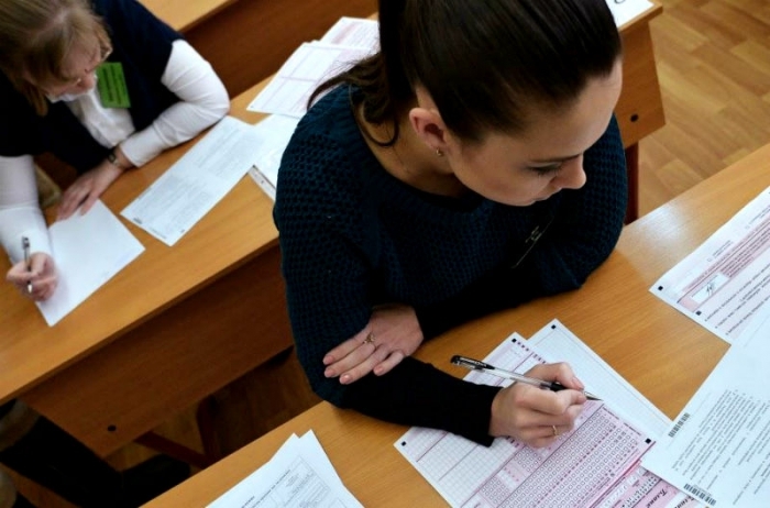 В Якутске более 3 тысяч выпускников 9 класса будут сдавать обязательные экзамены