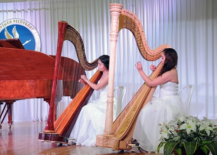 Высшая школа музыки Якутии представлена на международном арфовом фестивале