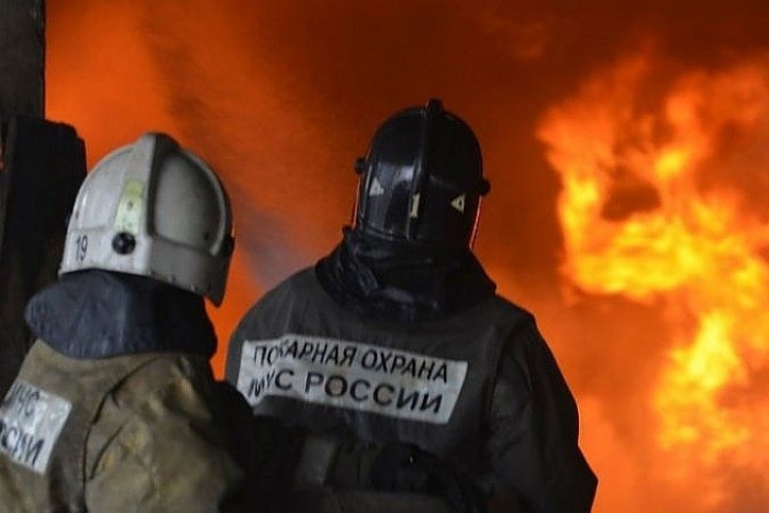 В Алданском и Намском районах из-за замыкания проводки сгорели магазины