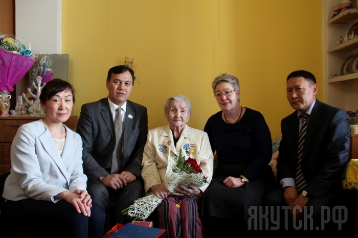 Жительница Якутска Елена Руфова отметила 100-летний юбилей
