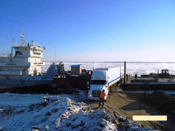 На переправе «Якутск – Нижний Бестях» понижена грузоподъемность до 25 тонн