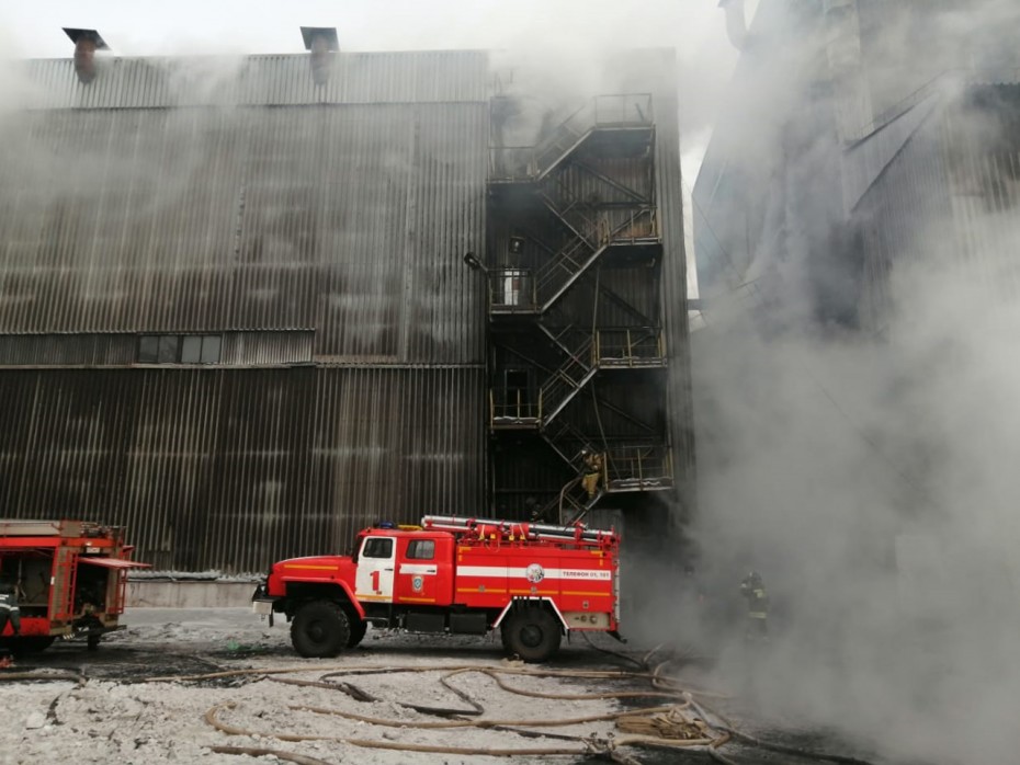Крупное возгорание ликвидировано на угольном предприятии в Нерюнгри