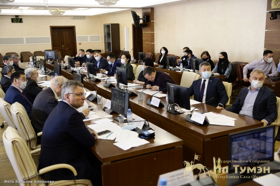 Якутские парламентарии обсудили вопросы  реформирования Ил Тумэна