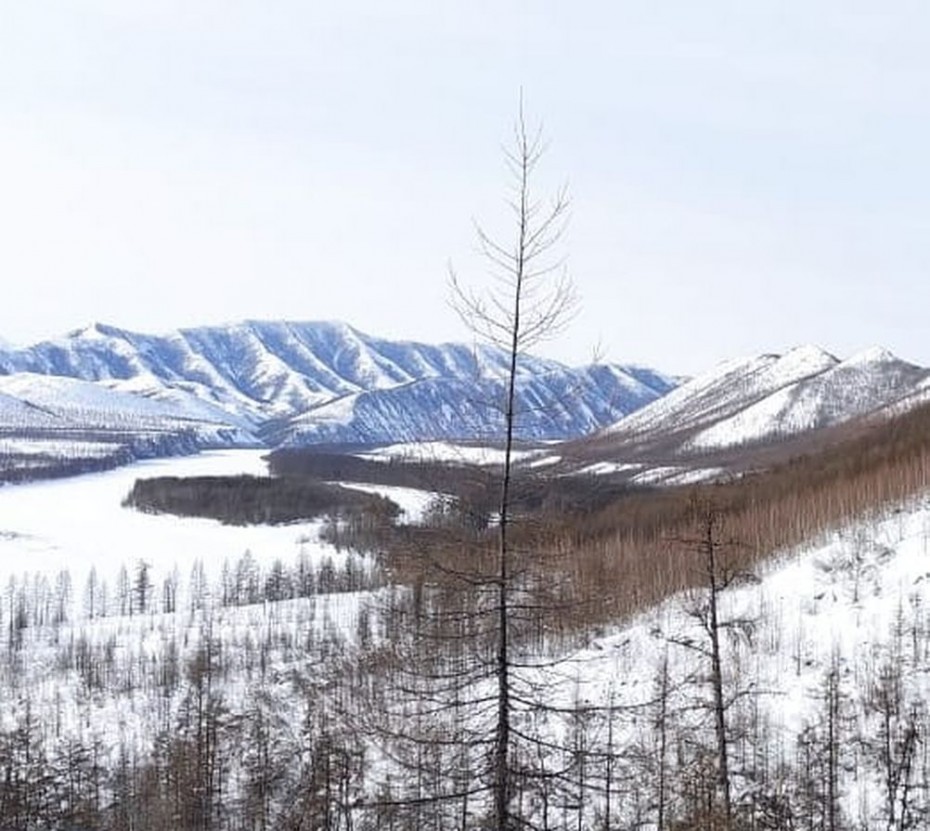 Из-за схода снежной лавины запрещено движение по автодороге «Яна» в Якутии