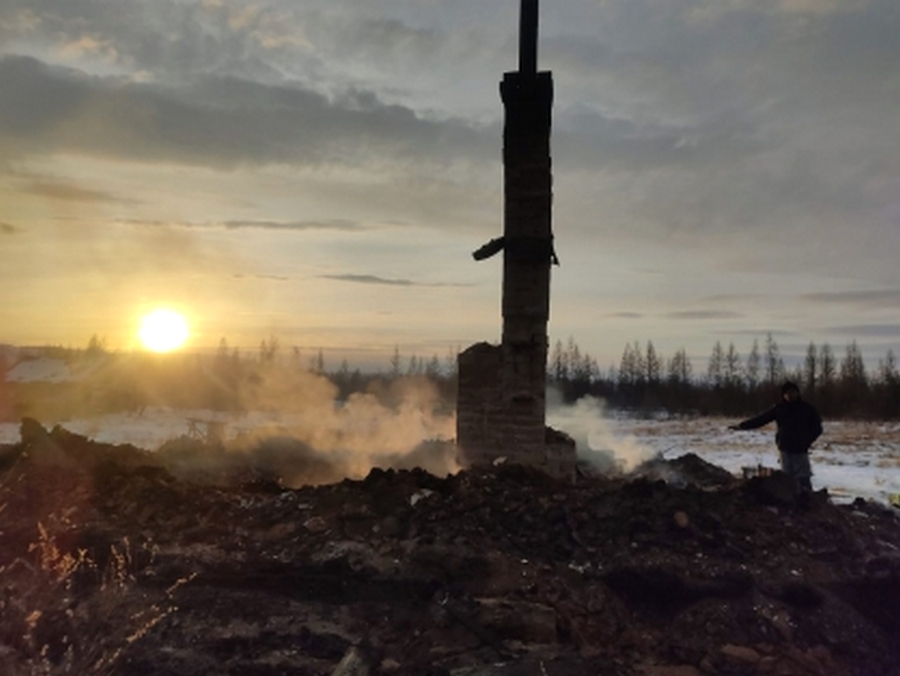 Проводится проверка по факту обнаружения после тушения пожара тела работницы гидрологического поста в Оймяконском районе