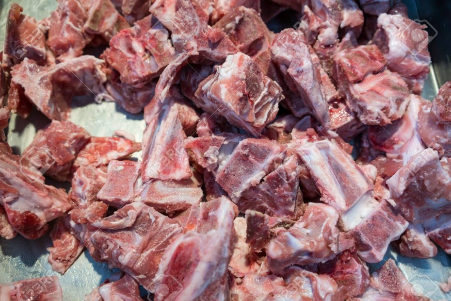 Просроченная мясная продукция была изъята у предпринимателя и уничтожена в Мирнинском районе