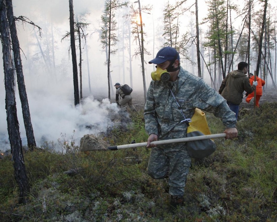 Лесной пожар в 80 километрах  от Якутска