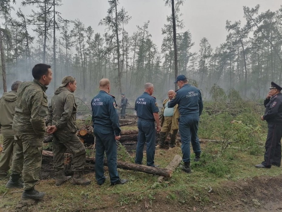 По данным авиалесоохраны 156 лесных пожаров действует в Якутии