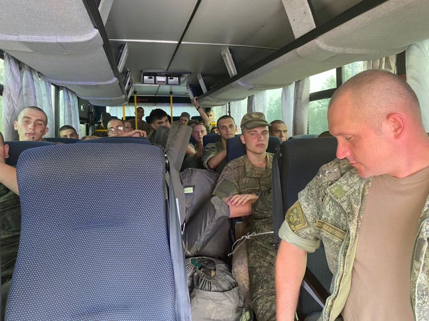 Военные, прибывшие в Якутию на помощь в тушении пожаров, направлены в Бясь Кюёль