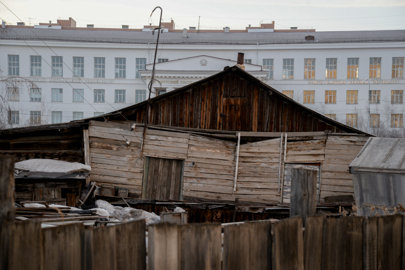 Фантастический документ: Айсен Николаев подписал указ о развитии Якутска до 2032 года