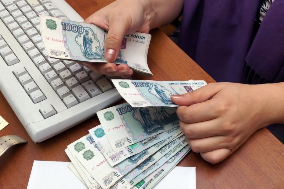 Бюджетникам планово повышается заработная плата в Якутии
