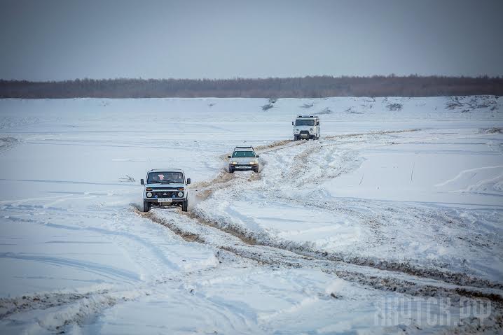 На территории Якутии функционируют 6 ледовых переправ