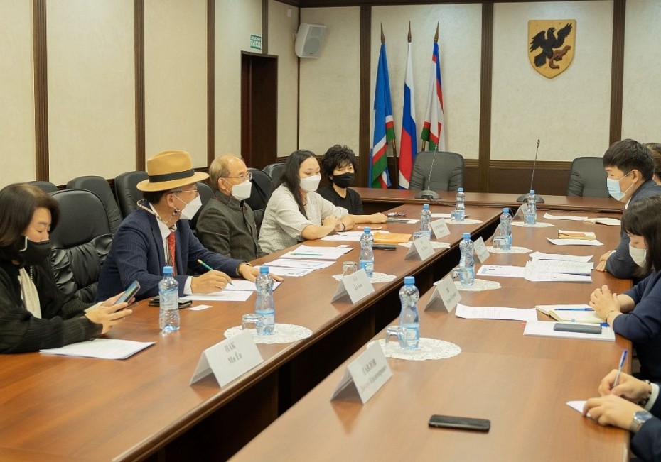В мэрии Якутска состоялась встреча с делегацией из Кореи