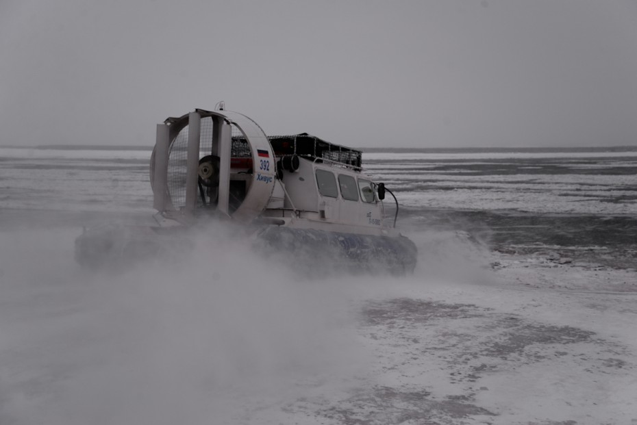 Якутск — Нижний Бестях: Через лед и шугу на аэроботе и подушке
