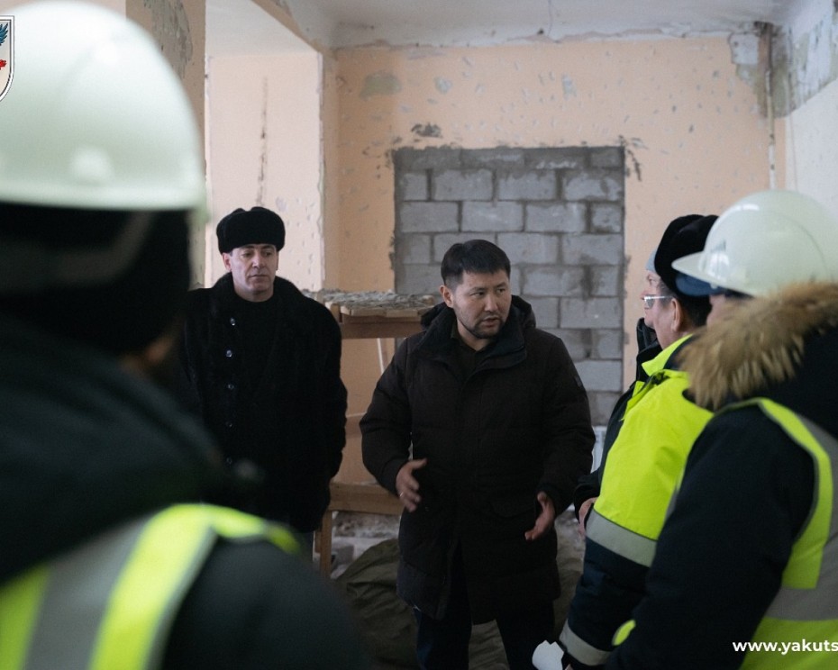 Евгений Григорьев осмотрел ремонтные работы в здании бывшего кооперативного техникума