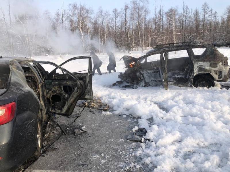 Пять человек погибли в результате столкновения автомобилей на трассе «Колыма» в Якутии