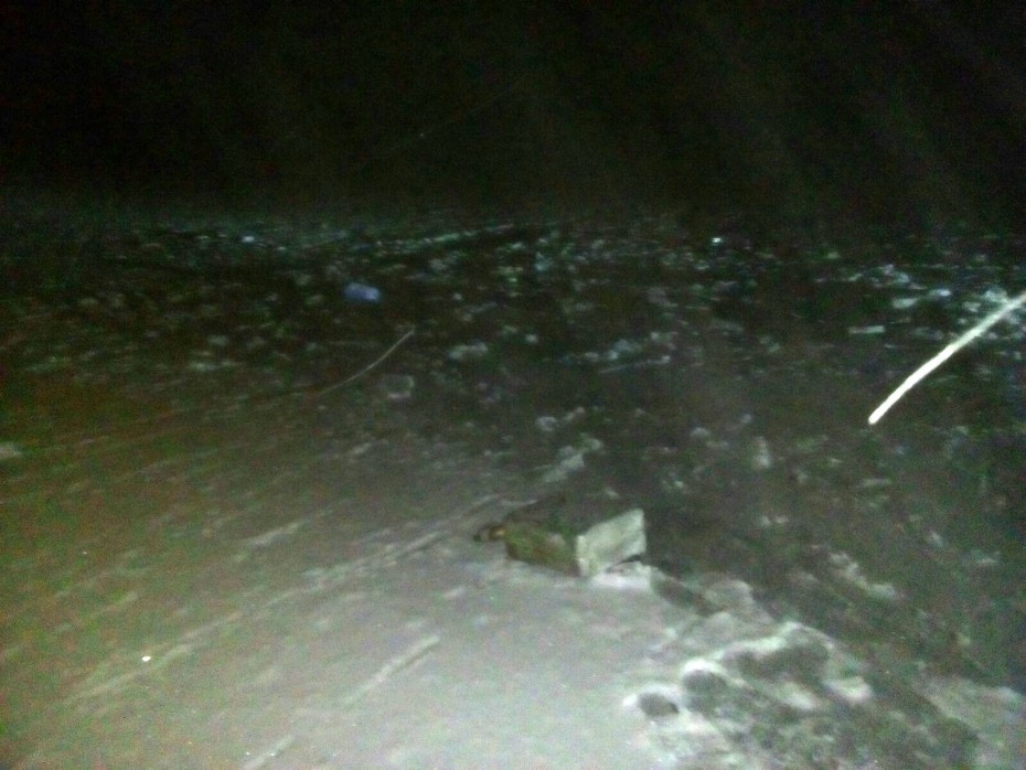 Грузовой автомобиль провалился под лед на реке «Яна» в Верхоянском районе