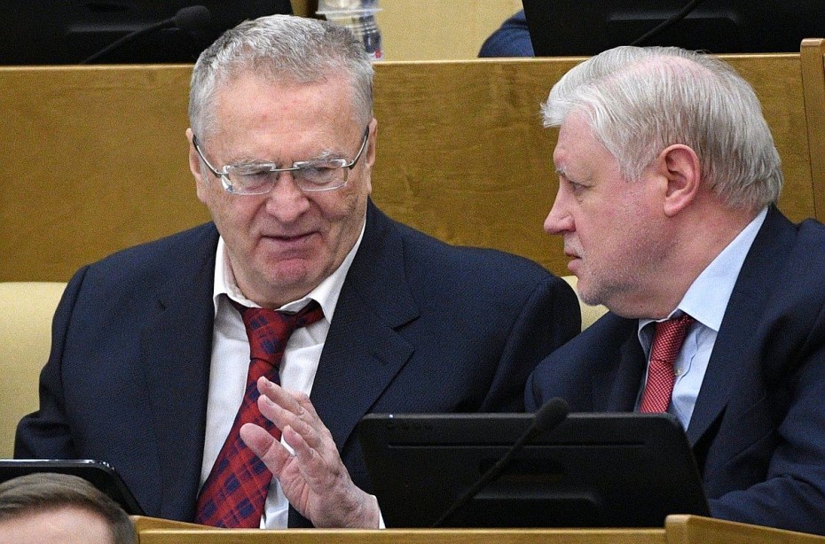 Вероятность поглощения: Без Жириновского ЛДПР сольется со «Справедливой Россией»?
