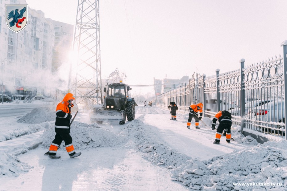 Нет сугробам и наледям: 108 тысяч кубометров снега вывезли с улиц Якутска с начала года