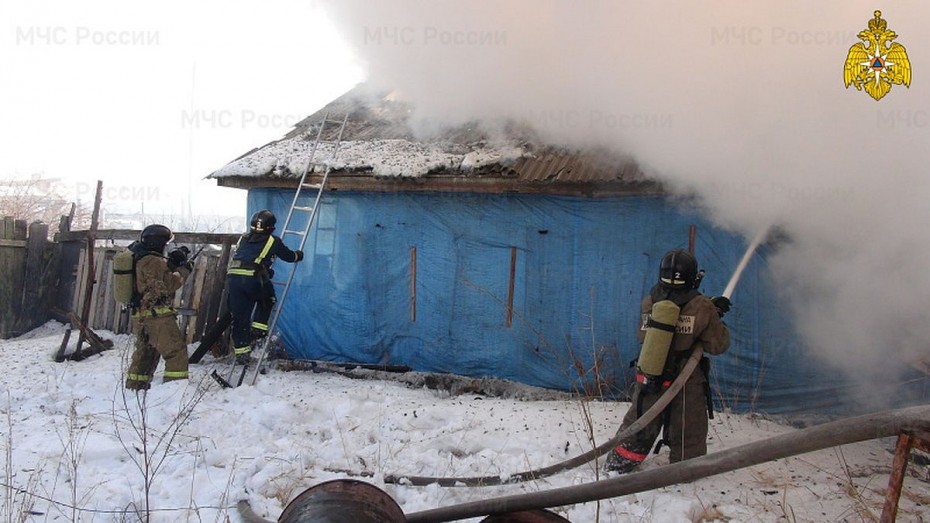 Огнеборцами спасен склад в Якутске