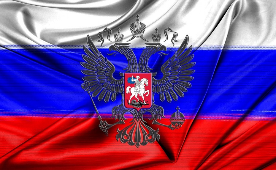 Мединский предложил внедрить в российские школы воспевание страны и государственного флага