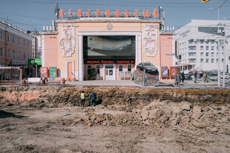 Количество дорожной техники увеличили на капитальном ремонте проспекта Ленина