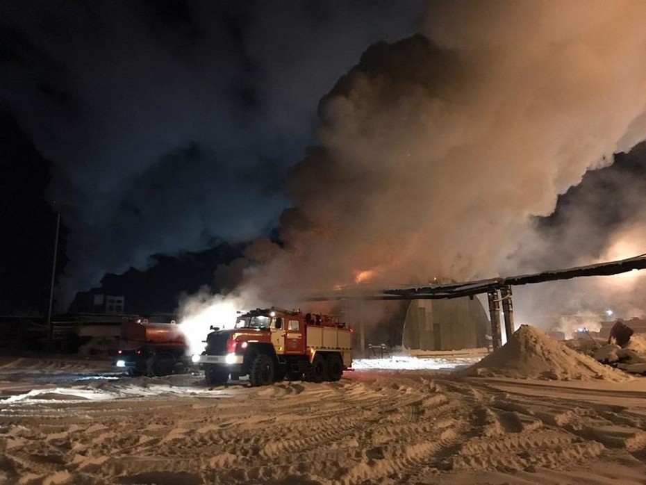 Сгорели гаражи в Верхоянском и Оленекском районах