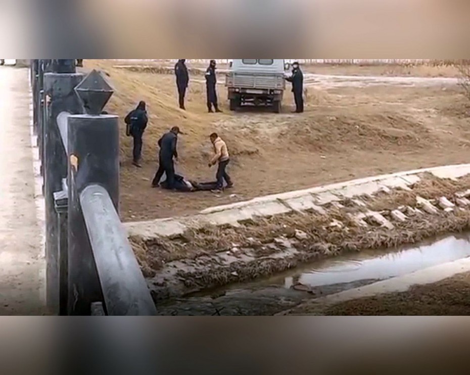 Труп мужчины обнаружили под мостом на улице Пояркова в Якутске