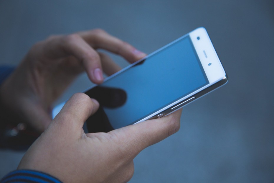 Смартфон OnePlus 9R 5G от интернет-магазина Озон