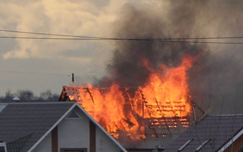 Возгорание бани ликвидировали в Якутске