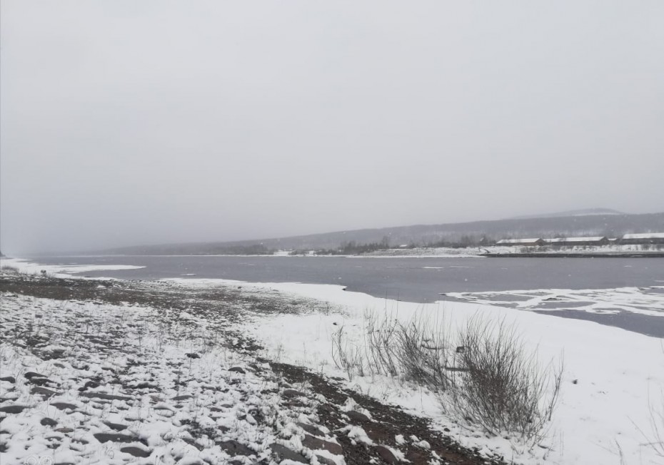 Протяженность ледохода на реке Лена составляет 60 километров