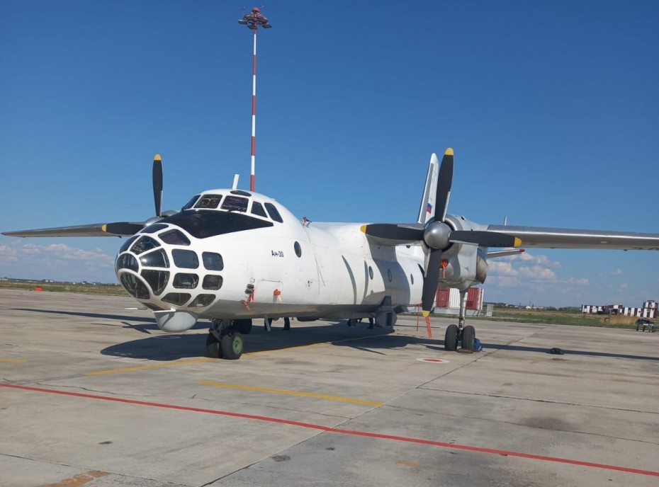 Самолет-лаборатория Росгидромета Ан-30М работает в Якутии