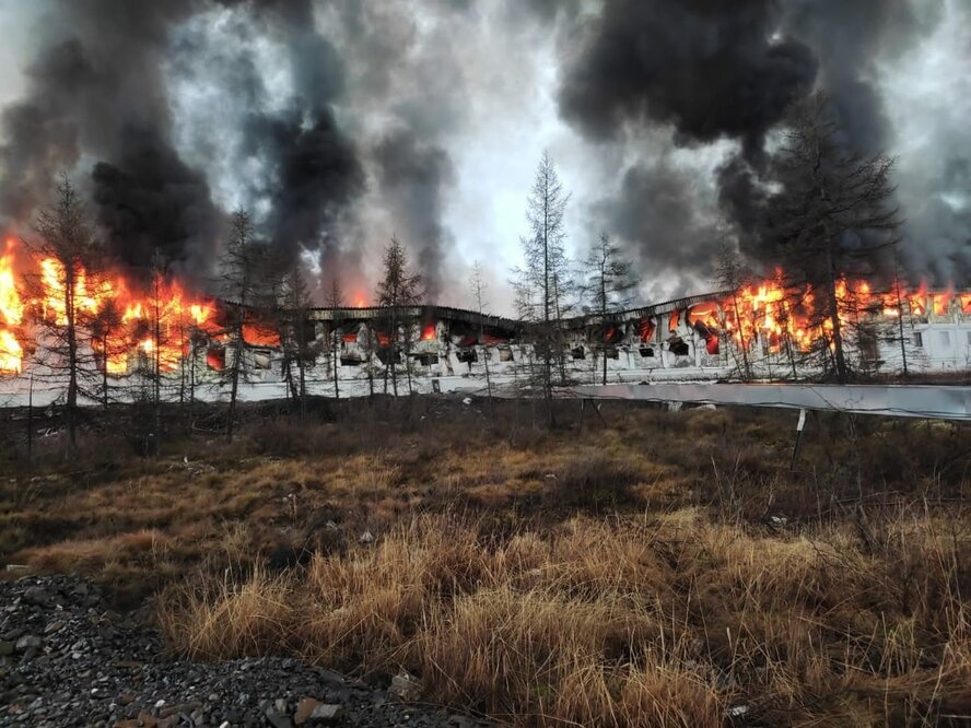 Погибших и пострадавших при пожаре в общежитии горнорудной компании «Звезда» – нет