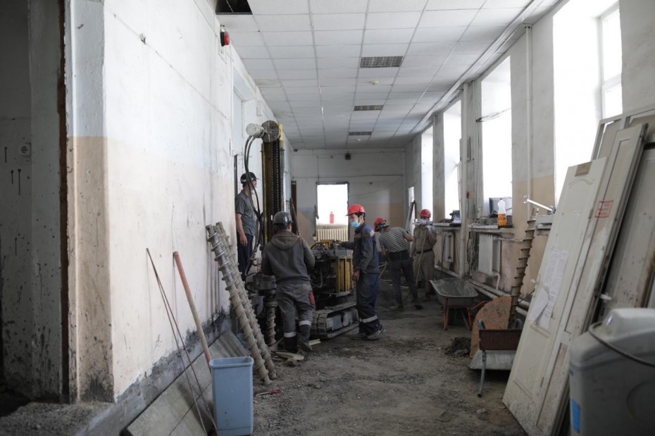 За 2,8 млрд рублей в Якутии отремонтируют 58 школ