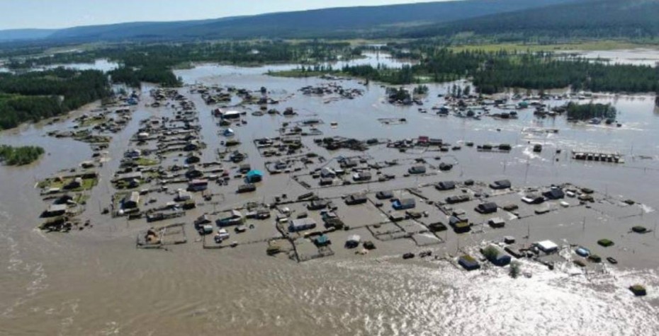 Власти Якутии начинают подсчет ущерба от паводка в Суордахе