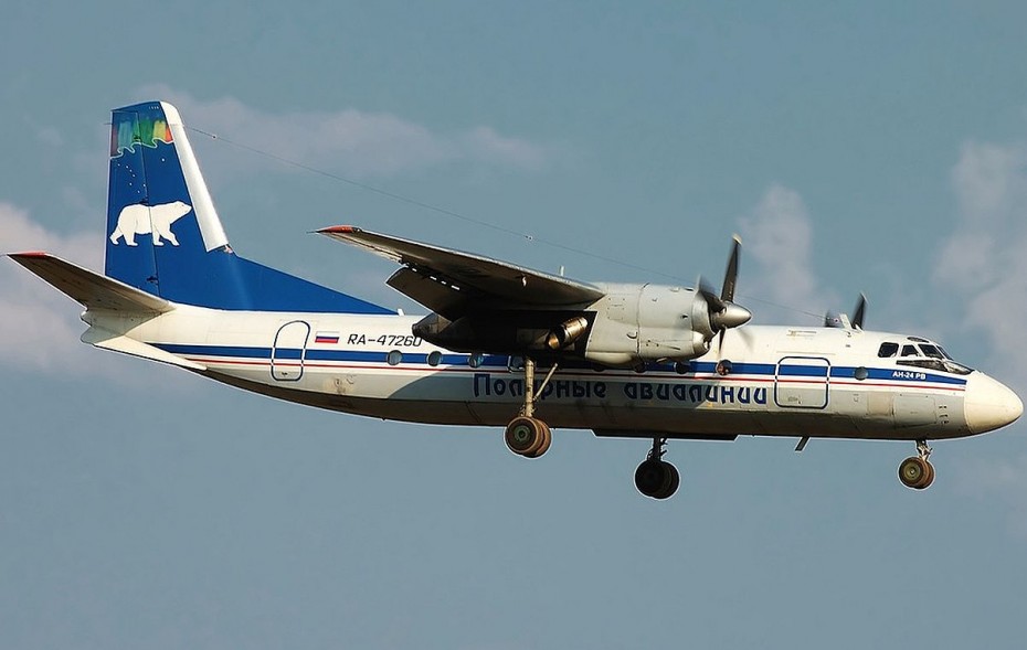 Из-за неполадок Ан-24 летевший из Усть-Куйги сел в Якутске на одном двигателе