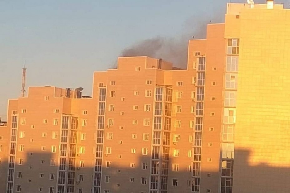Замыкание проводки привело к пожару в 16-ти этажном доме в Якутске – жертв нет