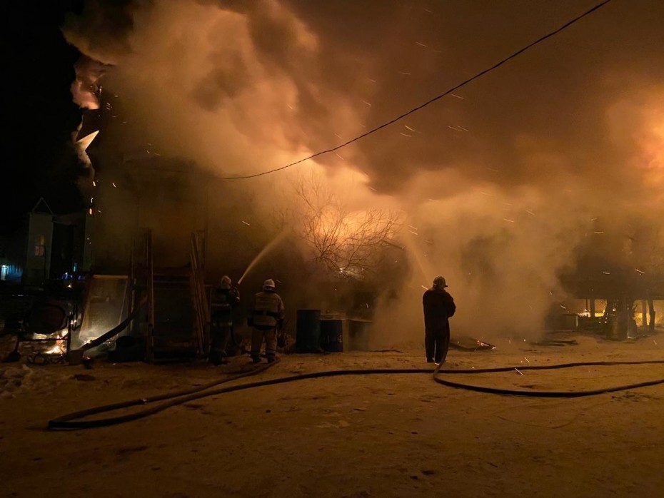Взрослый и ребенок погибли при пожаре в Усть-Янском улусе