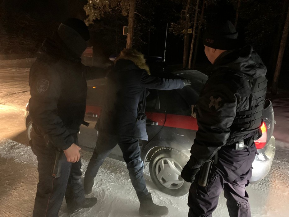 Деревенского наркомана рецидивиста задержали сотрудники Росгвардии в Якутске