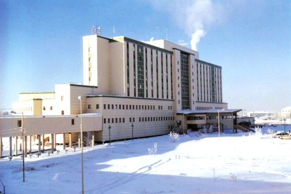 Национальному центру медицины присвоено имя Первого президента Якутии