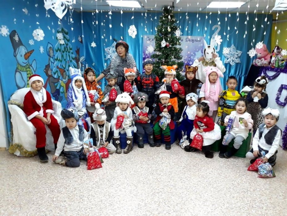 «Детям Севера и Арктики – особое внимание»: Якутские предприниматели повторили новогоднюю акцию