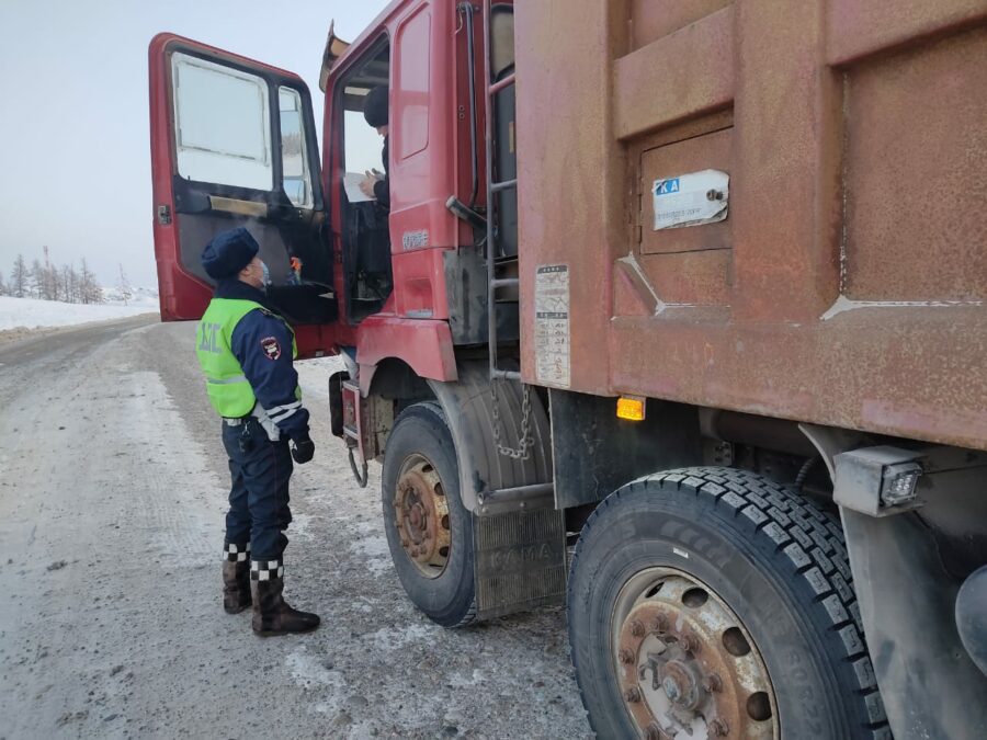 Движение крупногабаритных и тяжеловесных транспортных средств по дорогам города Якутска